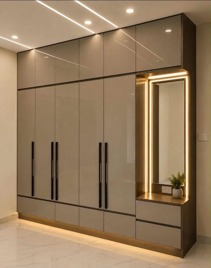 Wardrobe &amp; Storage